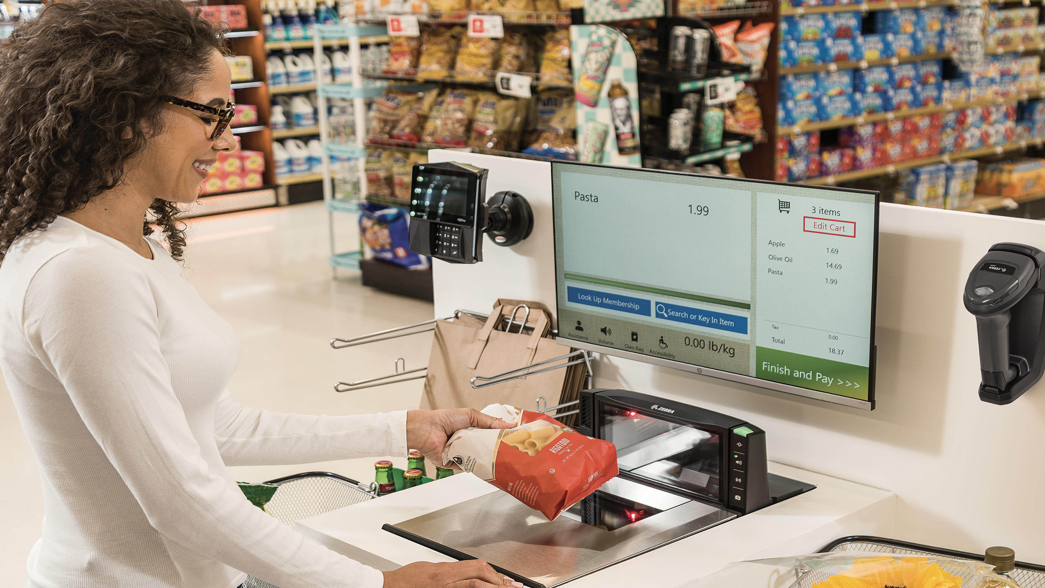 retail-photography-website-mp72-ds4678sr-grocery-self-checkout-pasta-16x9-3600x2025